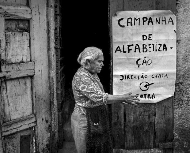 Campanha de alfabetização. Foto de Alfredo Cunha.