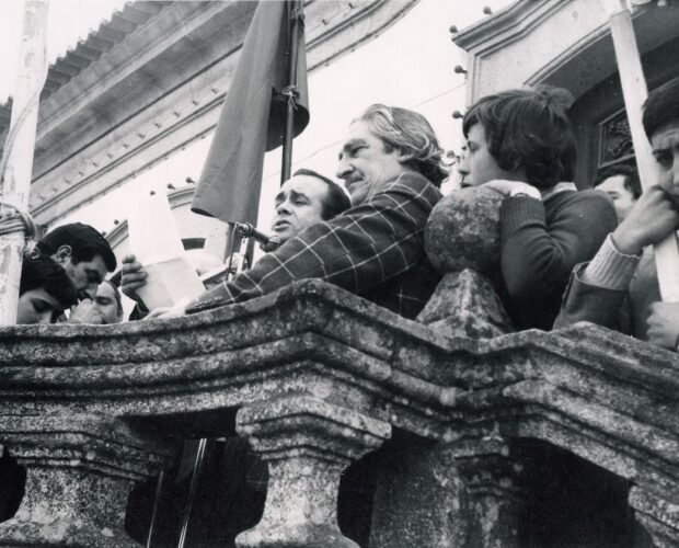 Comemorações do 1.º de Maio de 1974 em Vila Real (Foto Macário)
